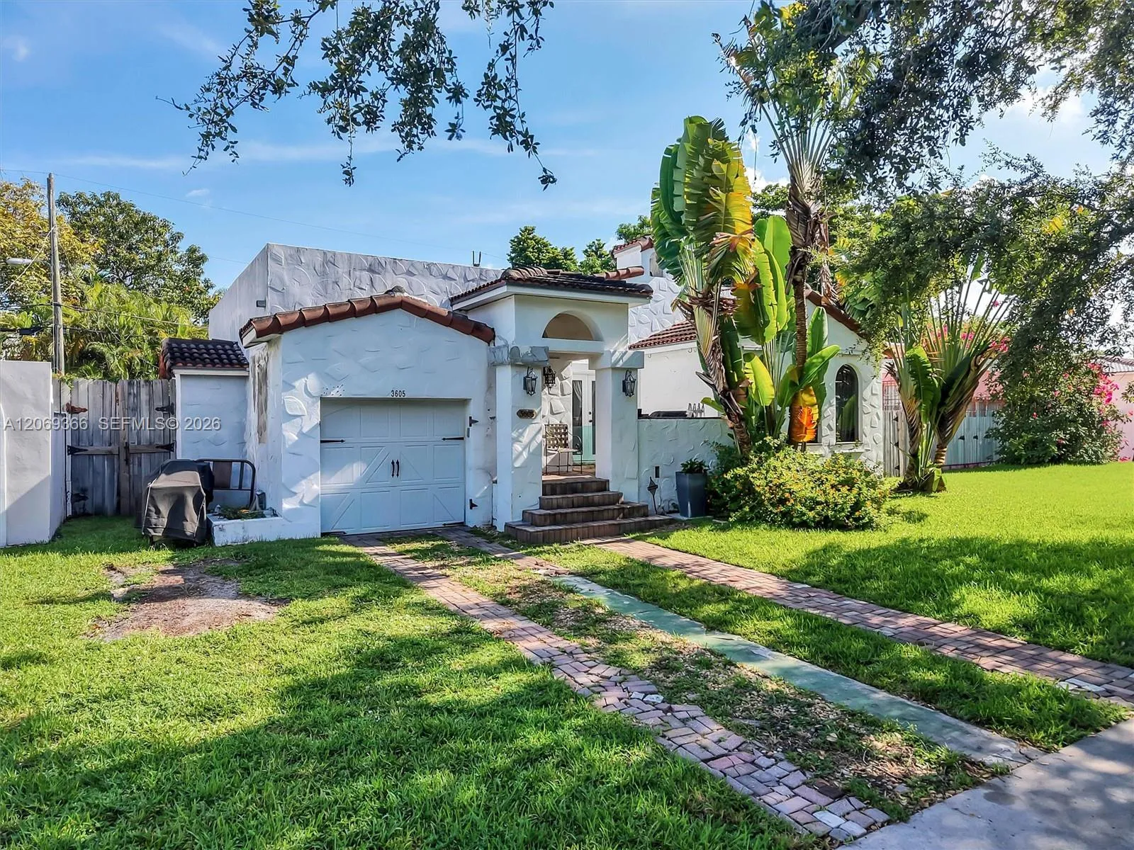 En Venta 3605 SW 18th Terrace, Miami, FL 33145, Miami, FL 33145
