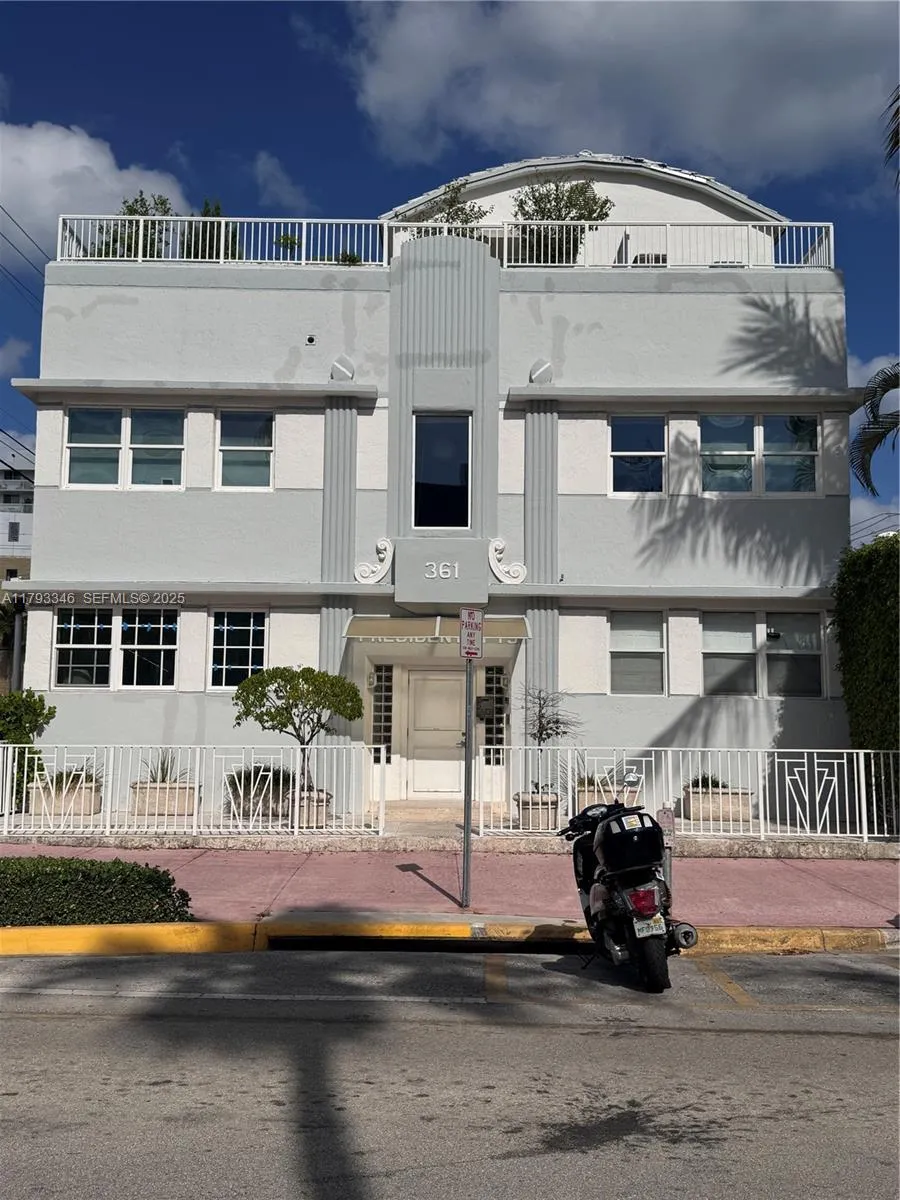 Foto de propiedad en 361 Collins Avenue A2, Miami Beach, FL 33139 Miami Beach con MLS# 
