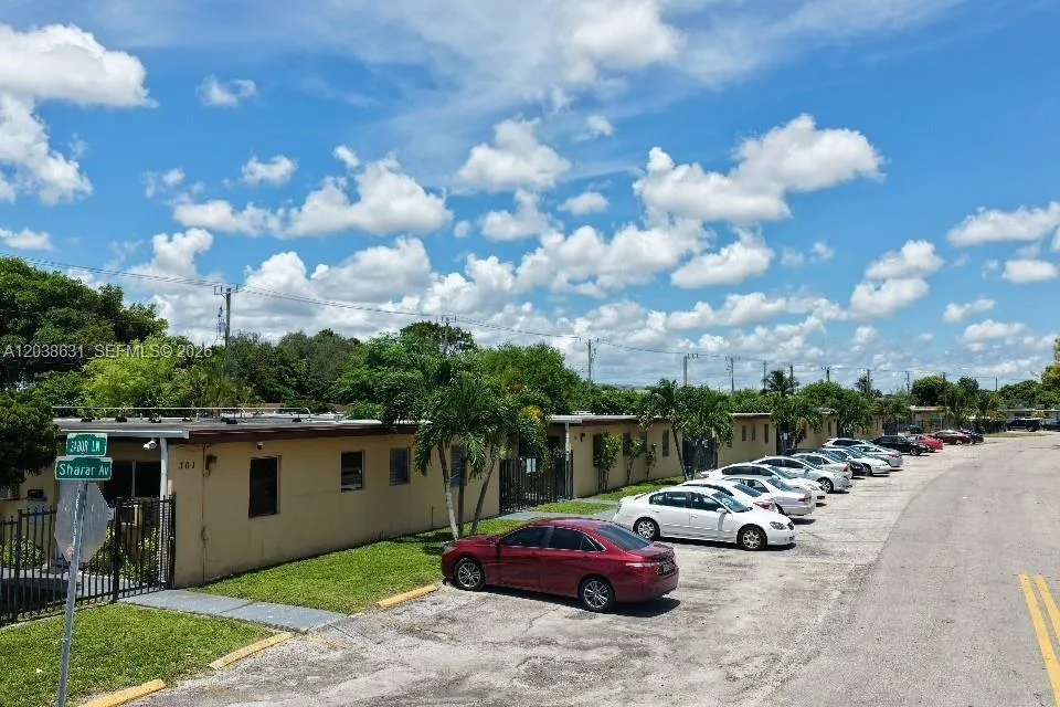En Renta 361 Sharar Avenue 6, Opa-Locka, FL 33054, Opa-Locka, FL 33054