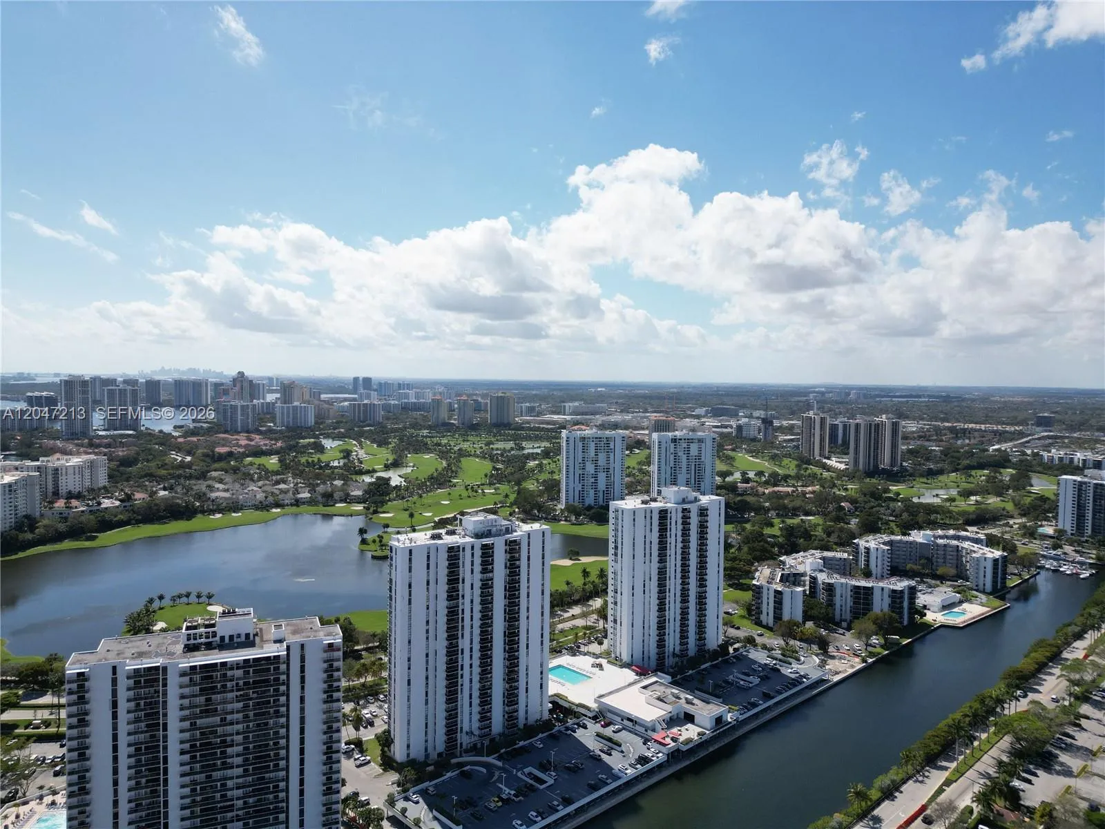 En Renta 3625 N Country Club Drive 2409, Aventura, FL 33180, Aventura, FL 33180