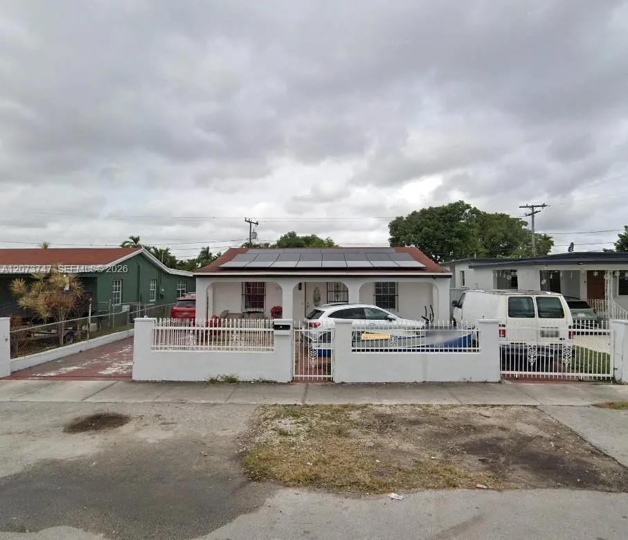 En Venta 3627 NW 18th Street, Miami, FL 33125, Miami, FL 33125