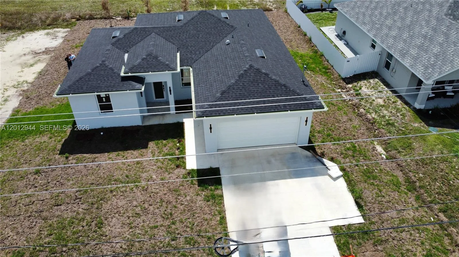 Foto de propiedad en 3629 E Gator Circle, Cape Coral, FL 33909 Cape Coral con MLS# 