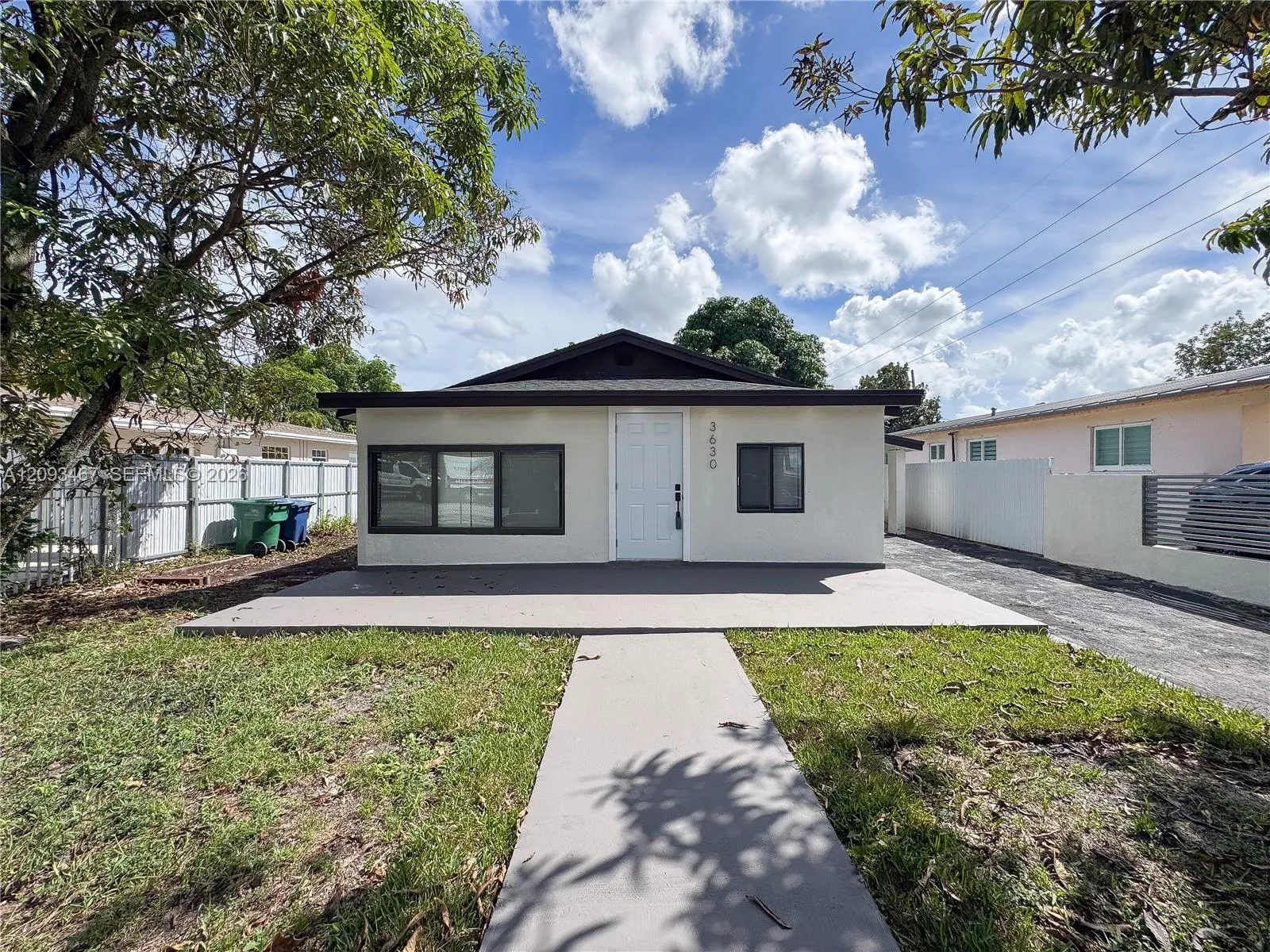 En Venta 3630 NW 98th Street, Miami, FL 33147, Miami, FL 33147