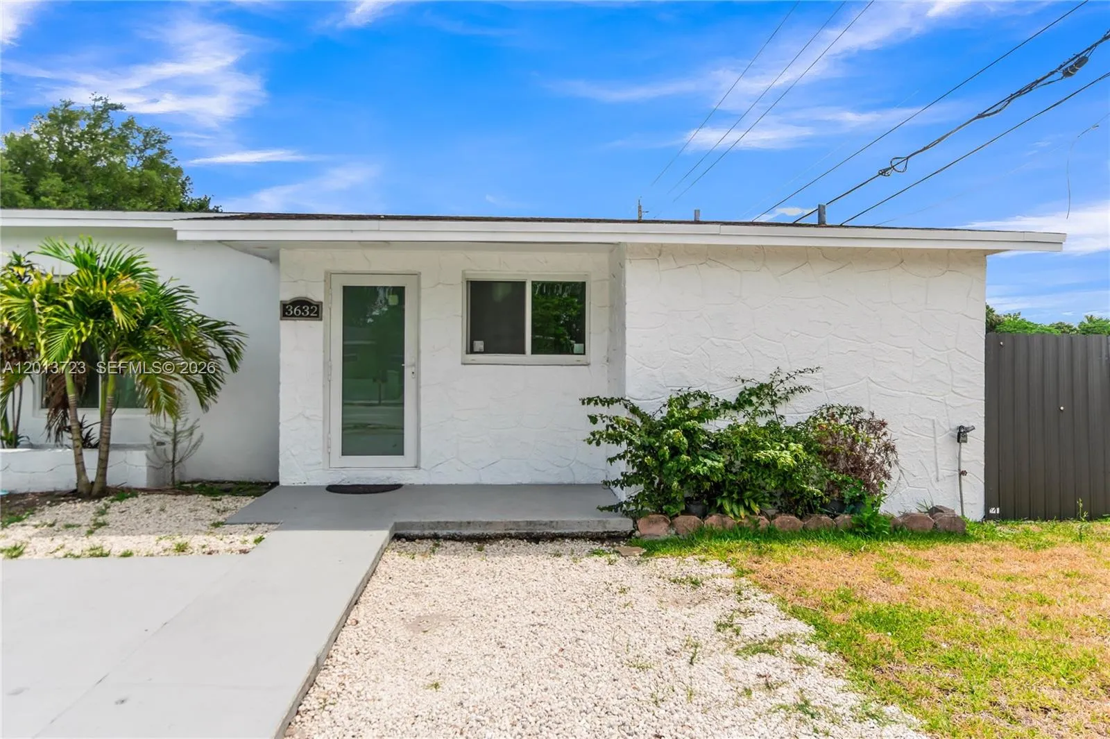 Foto de propiedad en 3632 NW 194th Terrace 3632, Miami Gardens, FL 33056 Miami Gardens con MLS# 