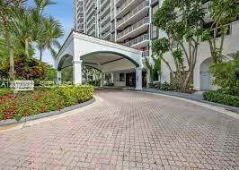 Foto de propiedad en 3640 Yacht Club Drive 908, Aventura, FL 33180 Aventura con MLS# 