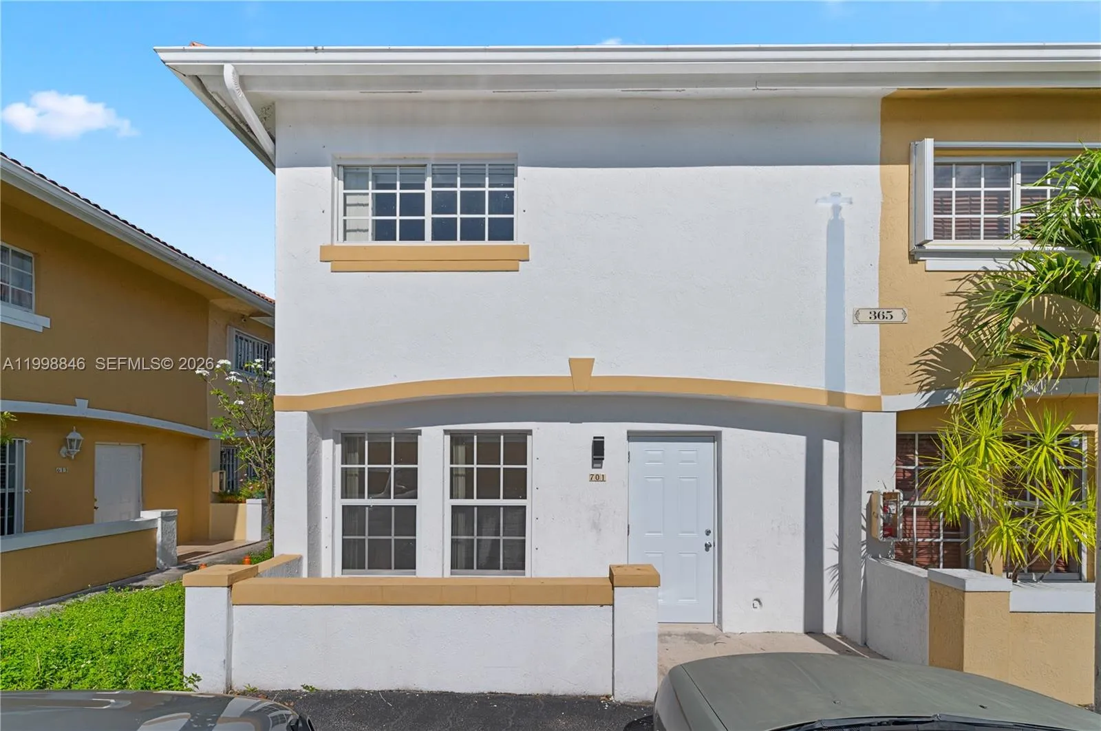 Vendido 365 NW 109th Avenue 701, Miami, FL 33172, Miami, FL 33172