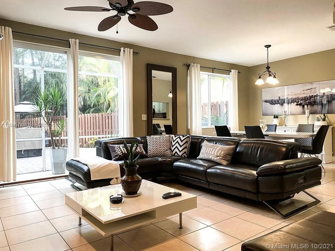 Alquilada 3657 Asperwood Circle, Coconut Creek, FL 33073, Coconut Creek, FL 33073