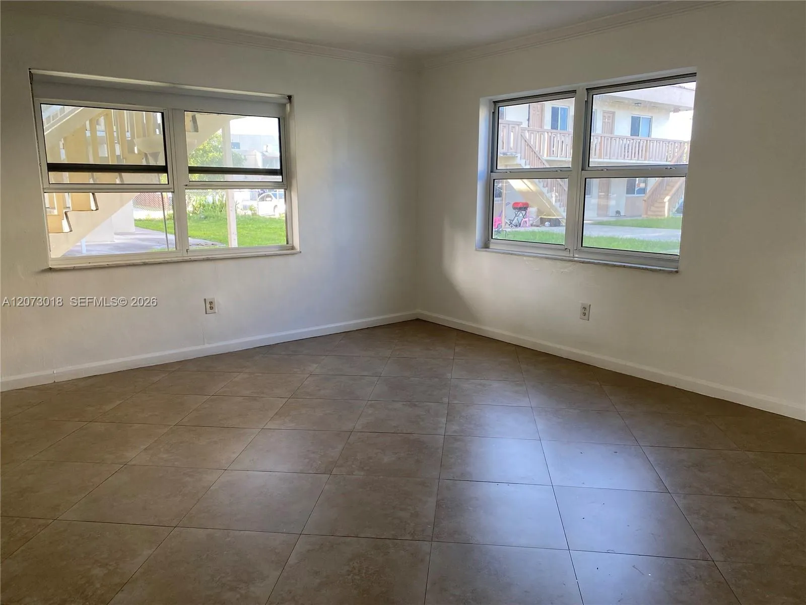 Foto de propiedad en 3670 SW 60th Avenue 2, Davie, FL 33314 Davie con MLS# 