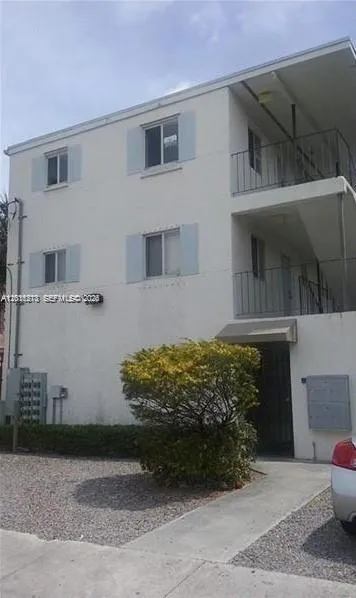 En Renta 3680 Oak Avenue 4, Miami, FL 33133, Miami, FL 33133