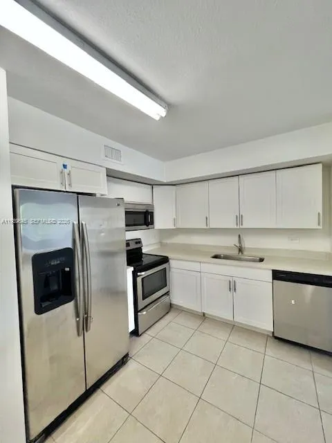 Foto de propiedad en 3690 N 56th Avenue 902, Hollywood, FL 33021 Hollywood con MLS# 