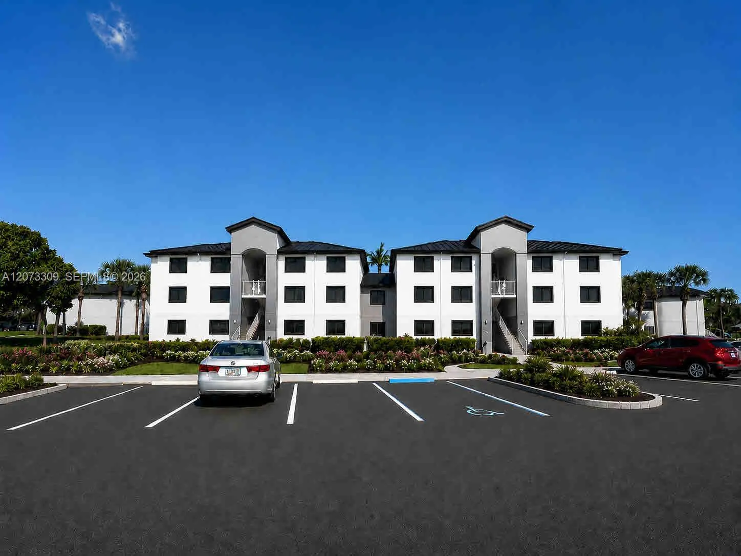 Foto de propiedad en 3690 N 56th Avenue 903, Hollywood, FL 33021 Hollywood con MLS# 