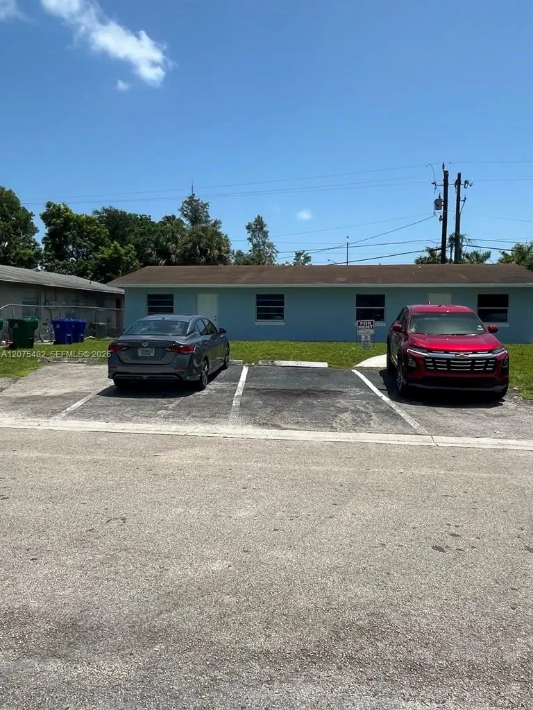 Foto de propiedad en 3691 SW 60 Th Terrace N, Miramar, FL 33023 Miramar con MLS# 