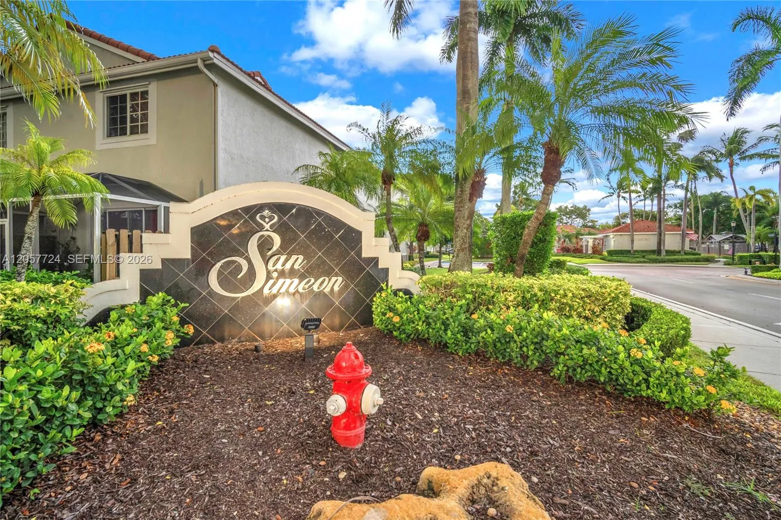 Foto de propiedad en 3692 San Simeon Circle, Weston, FL 33331 Weston con MLS# 