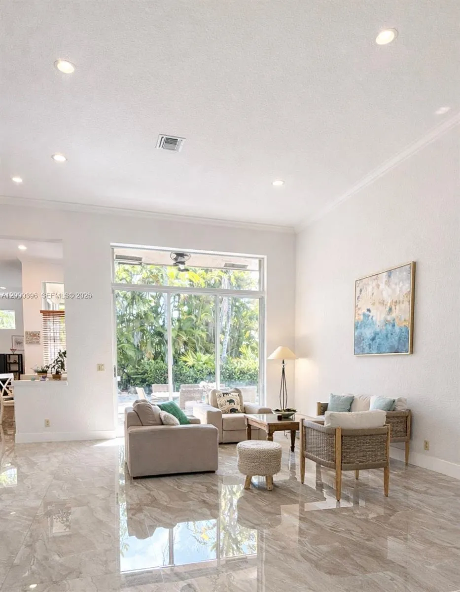 Vendido 3700 Oak Ridge Lane, Weston, FL 33331, Weston, FL 33331