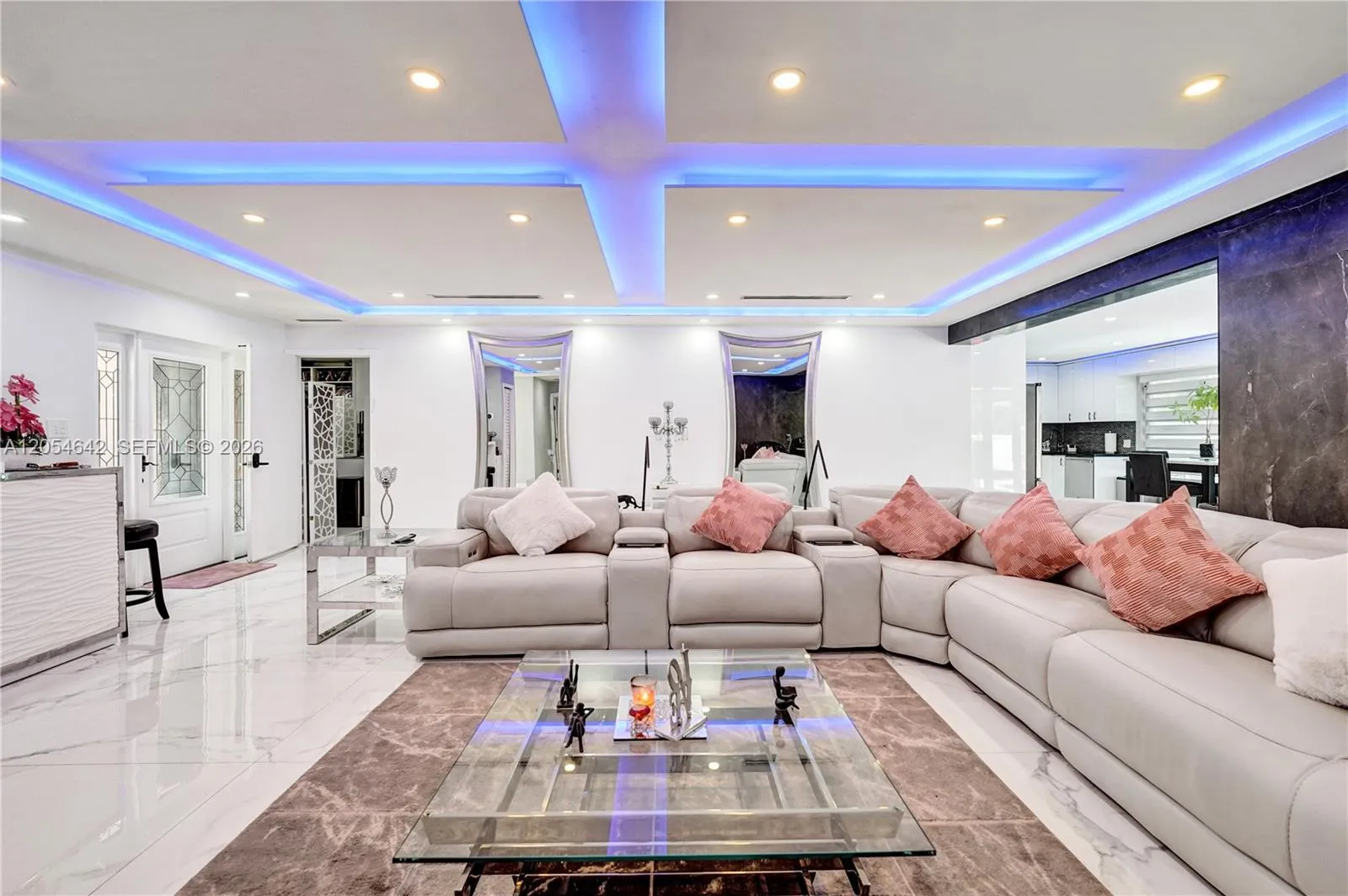 En Venta 3701 Mckinley Street, Hollywood, FL 33021, Hollywood, FL 33021
