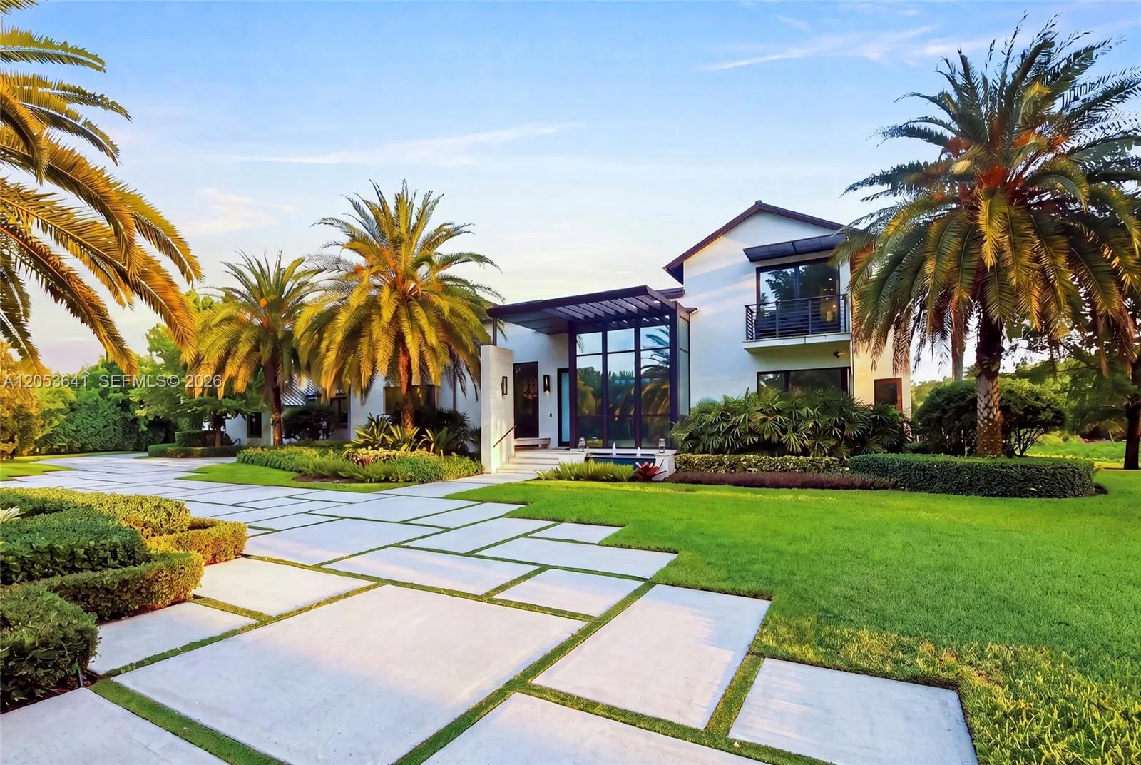 Foto de propiedad en 3714 Pine Lake Drive, Weston, FL 33332 Weston con MLS# 