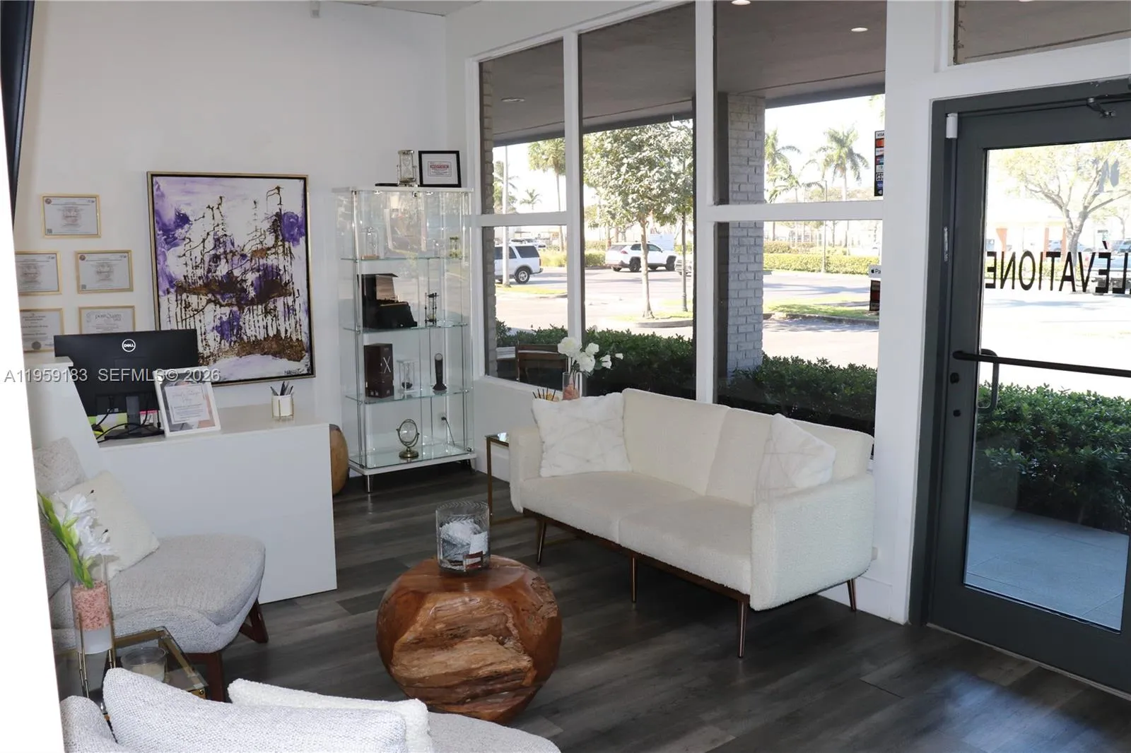 Foto de propiedad en 3724-3728 Davie Road, Davie, FL 33314 Davie con MLS# 