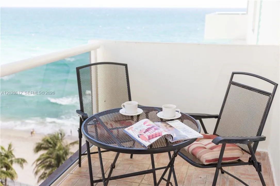 Vendido 3725 S Ocean Drive 1003, Hollywood, FL 33019, Hollywood, FL 33019
