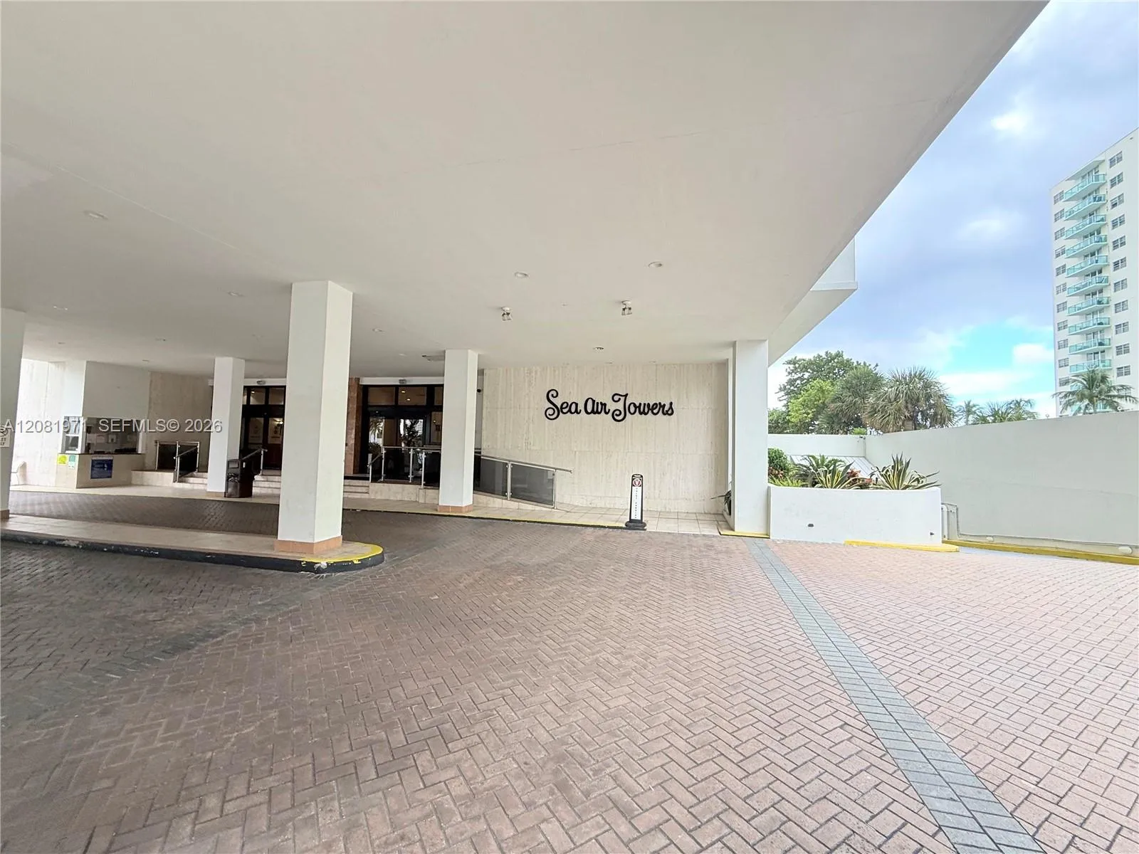 Foto de propiedad en 3725 S Ocean Drive 423, Hollywood, FL 33019 Hollywood con MLS#