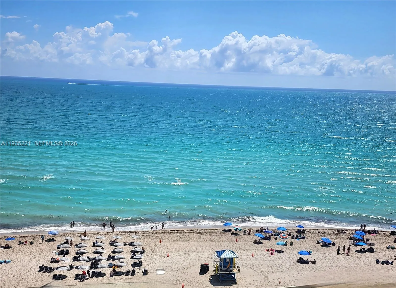 Foto de propiedad en 3725 S Ocean Drive 425, Hollywood, FL 33019 Hollywood con MLS#