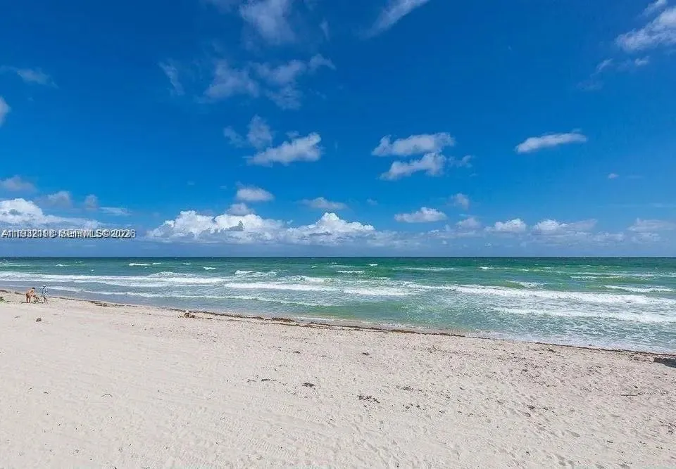 Foto de propiedad en 3725 S Ocean Drive 508 (AVAILABLE), Hollywood, FL 33019 Hollywood con MLS#