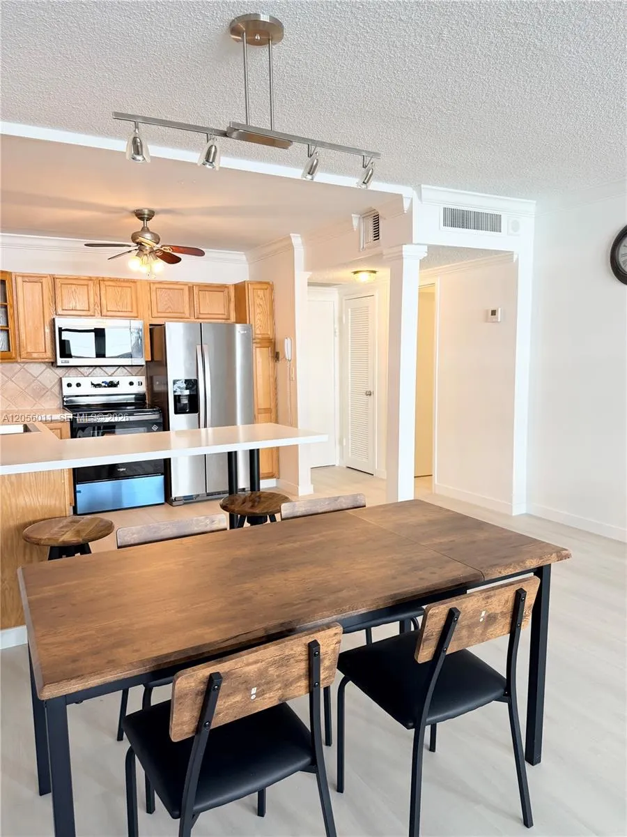 Foto de propiedad en 3725 S Ocean Drive 521, Hollywood, FL 33019 Hollywood con MLS#