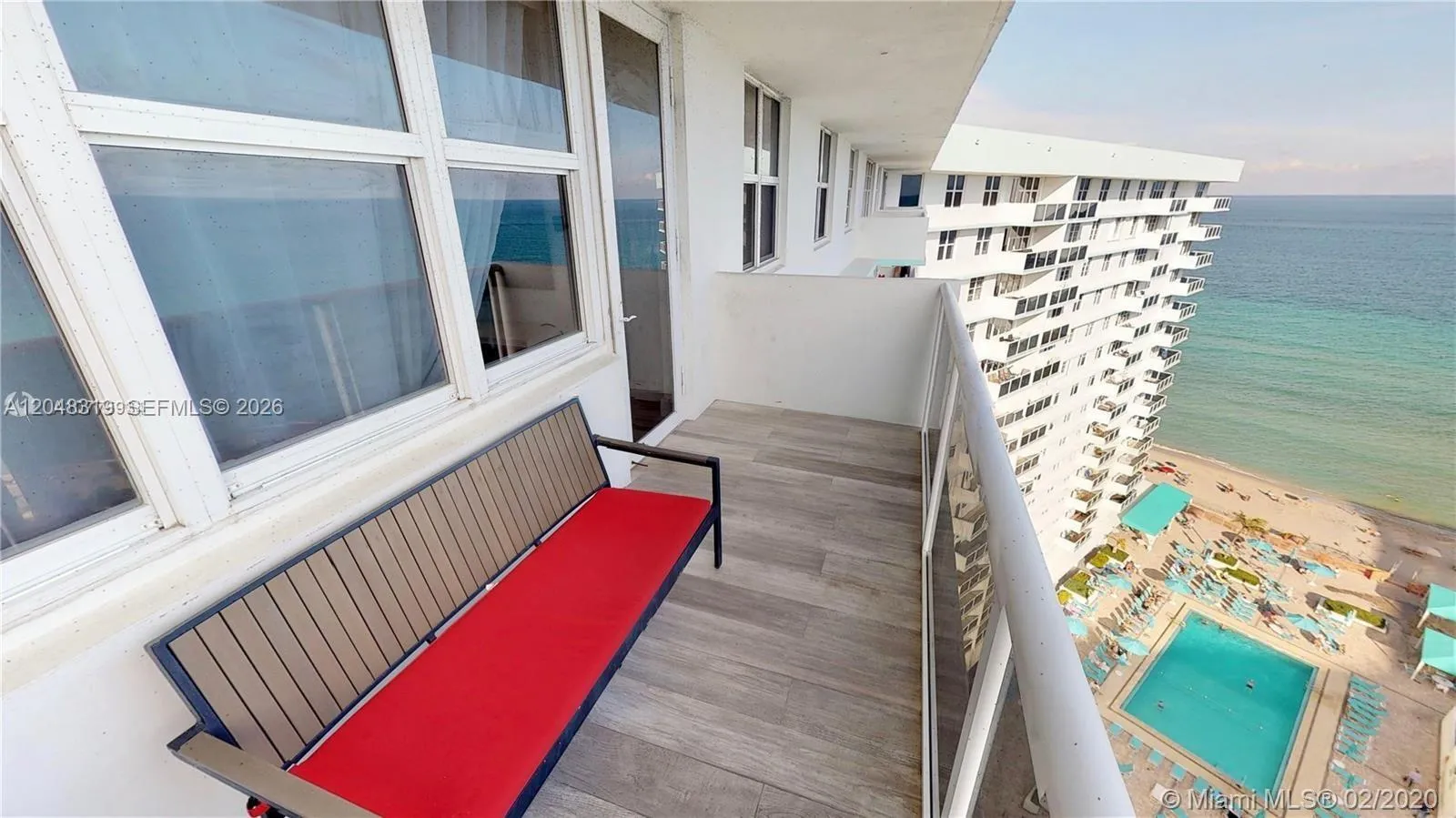 Foto de propiedad en 3725 S Ocean Drive PH14, Hollywood, FL 33019 Hollywood con MLS#