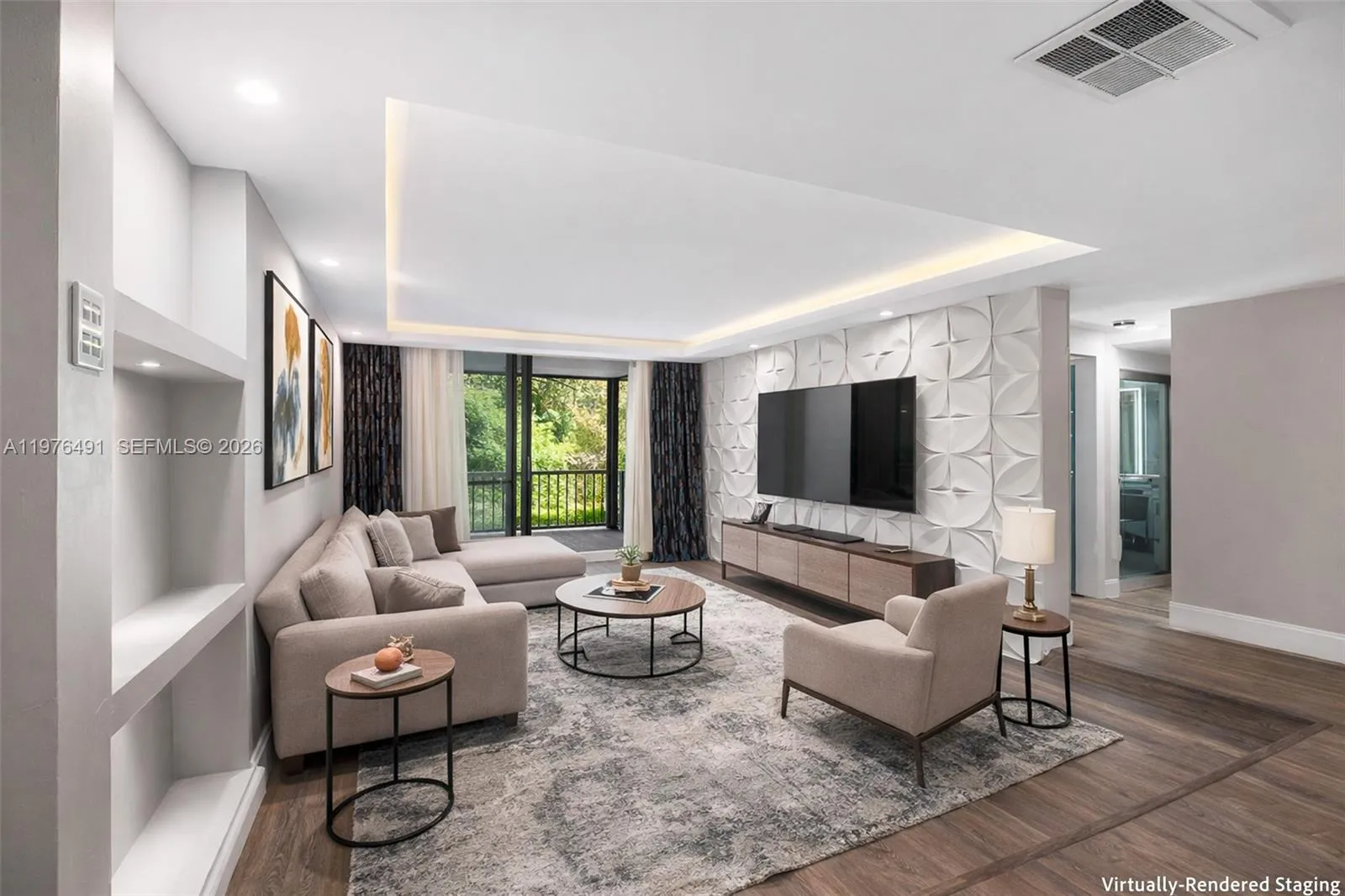 Foto de propiedad en 3730 Inverrary Drive 2H, Lauderhill, FL 33319 Lauderhill con MLS# 
