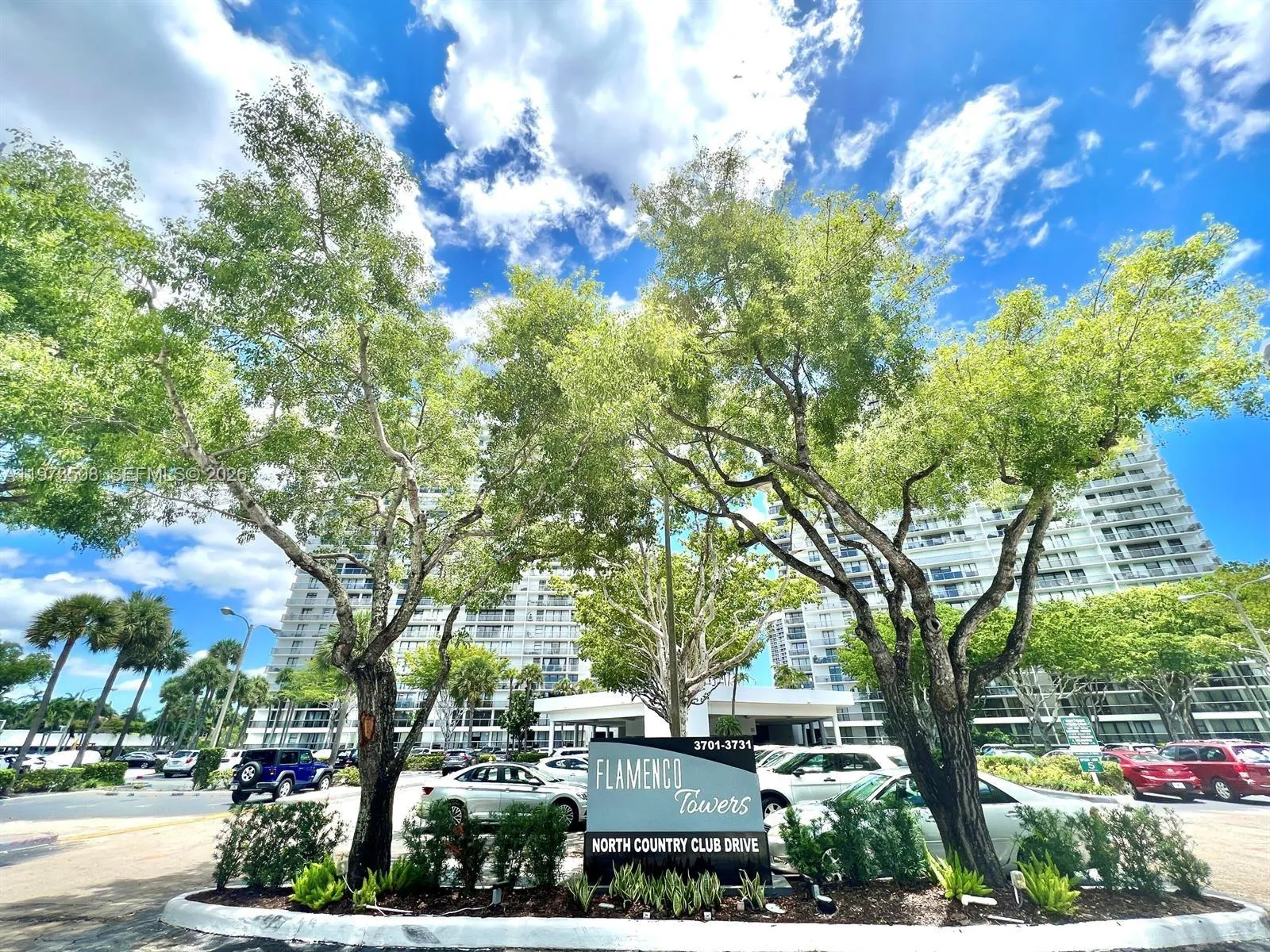 Foto de propiedad en 3731 N Country Club Drive 1124, Aventura, FL 33180 Aventura con MLS# 