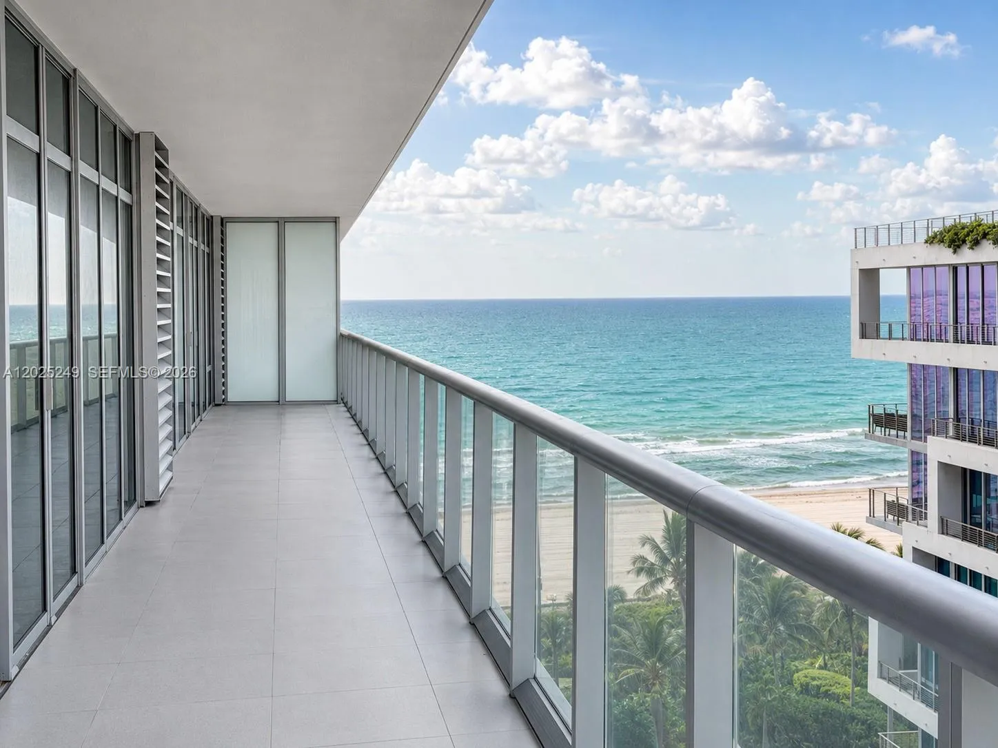Foto de propiedad en 3737 Collins Avenue S-1003, Miami Beach, FL 33140 Miami Beach con MLS# 