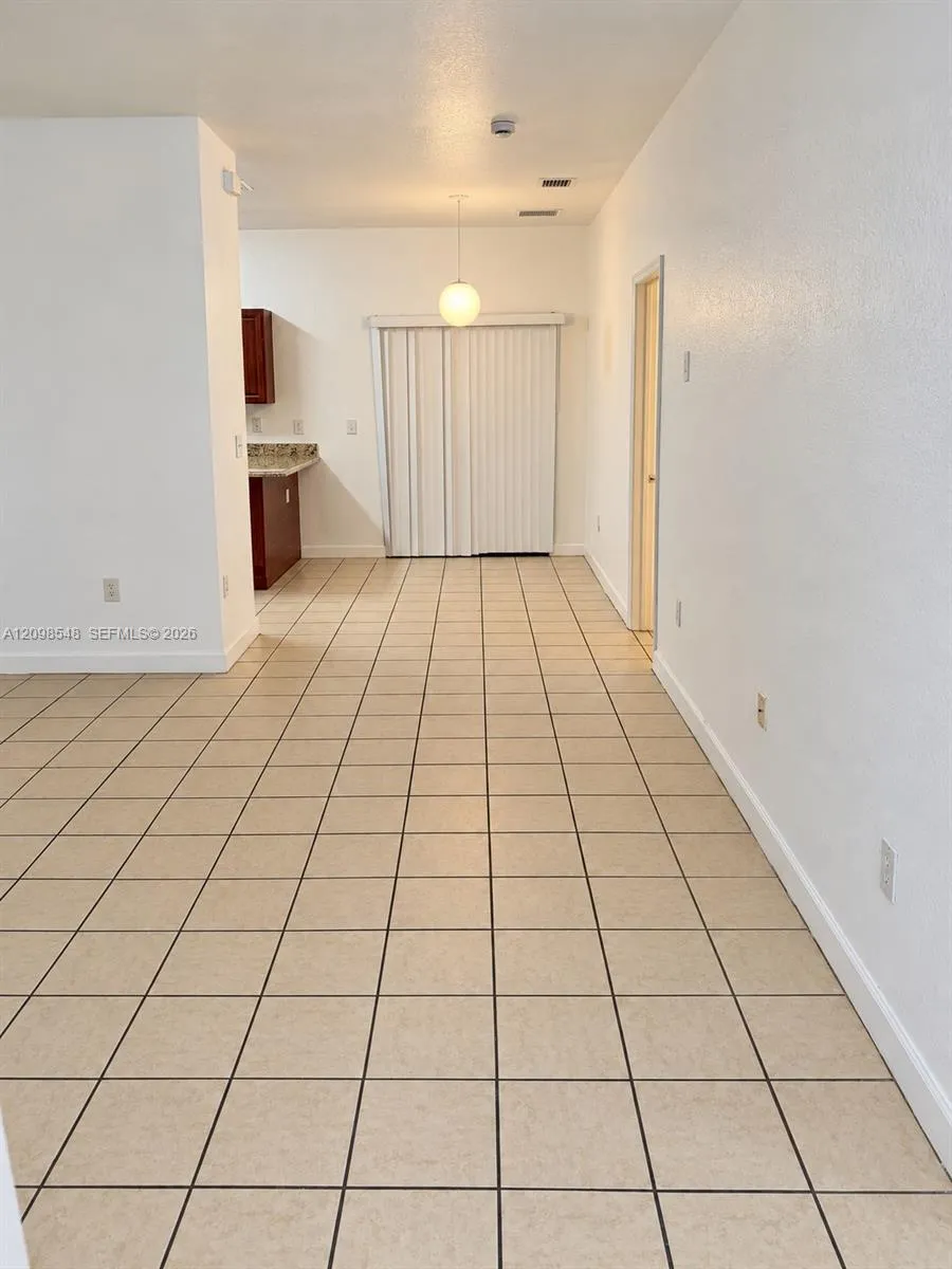 En Renta 374 NE 26th Avenue 203, Homestead, FL 33033, Homestead, FL 33033
