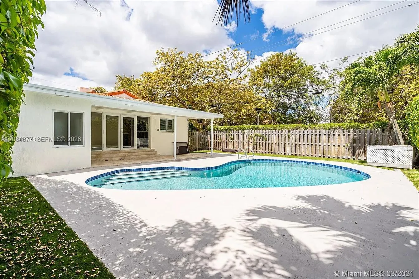 En Renta 375 SW 20th Road 1, Miami, FL 33129, Miami, FL 33129