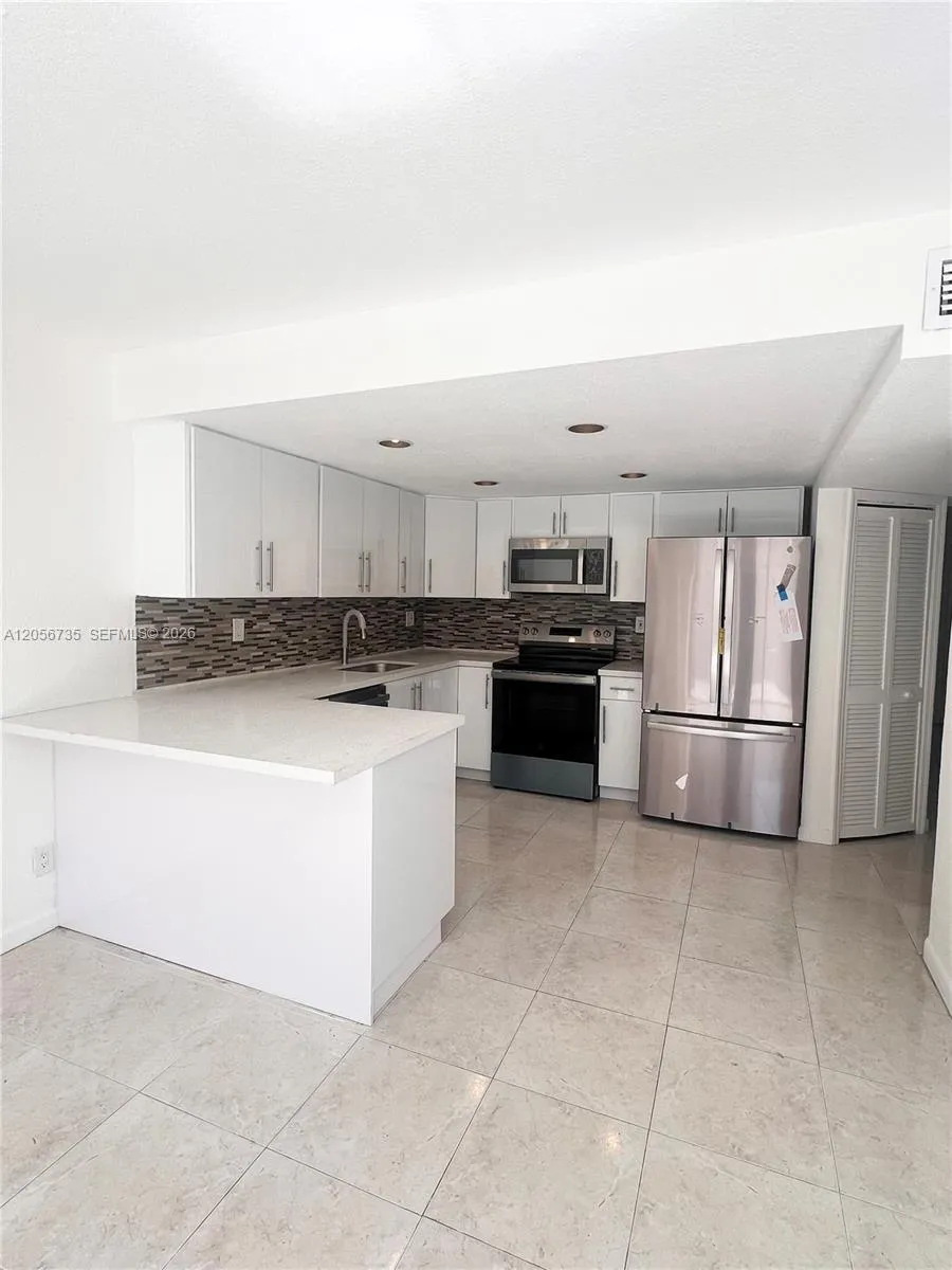 Foto de propiedad en 3770 SW 59th Terrace 53, Davie, FL 33314 Davie con MLS# 
