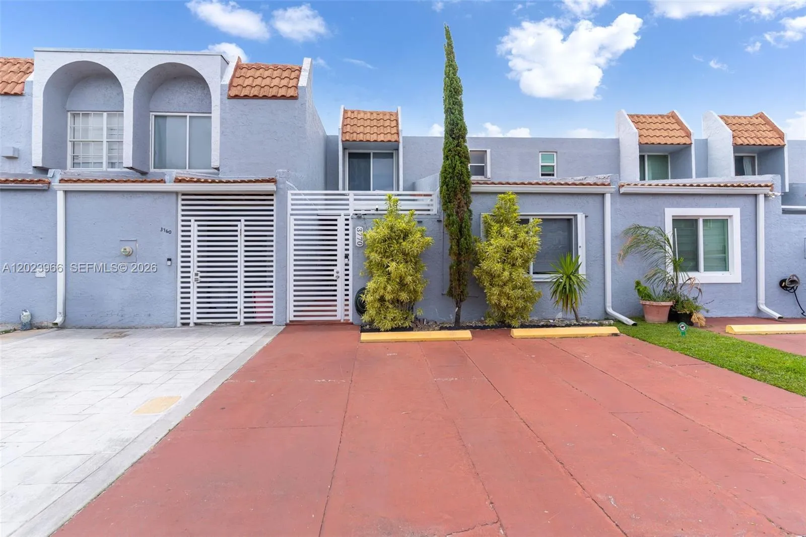 Foto de propiedad en 3770 W 8th Lane 27, Hialeah, FL 33012 Hialeah con MLS# 