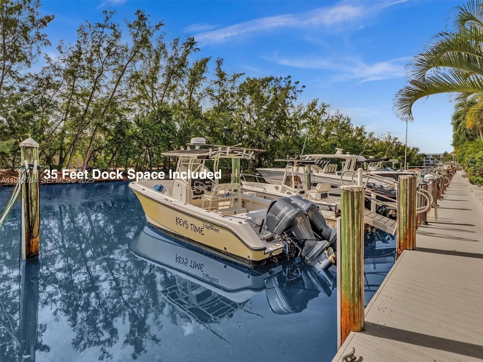 Foto de propiedad en 3776 NE 166th Street 108, North Miami Beach, FL 33160 North Miami Beach con MLS# 