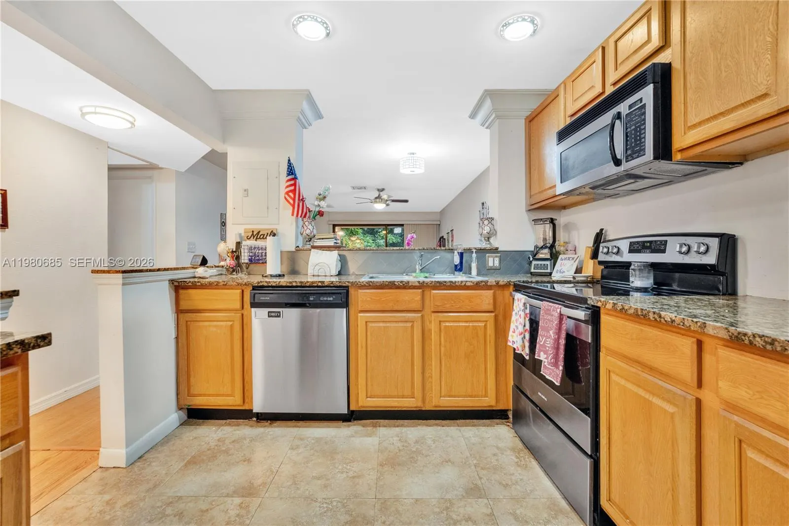 Foto de propiedad en 3777 NW 78th Avenue 15G, Davie, FL 33024 Davie con MLS# 