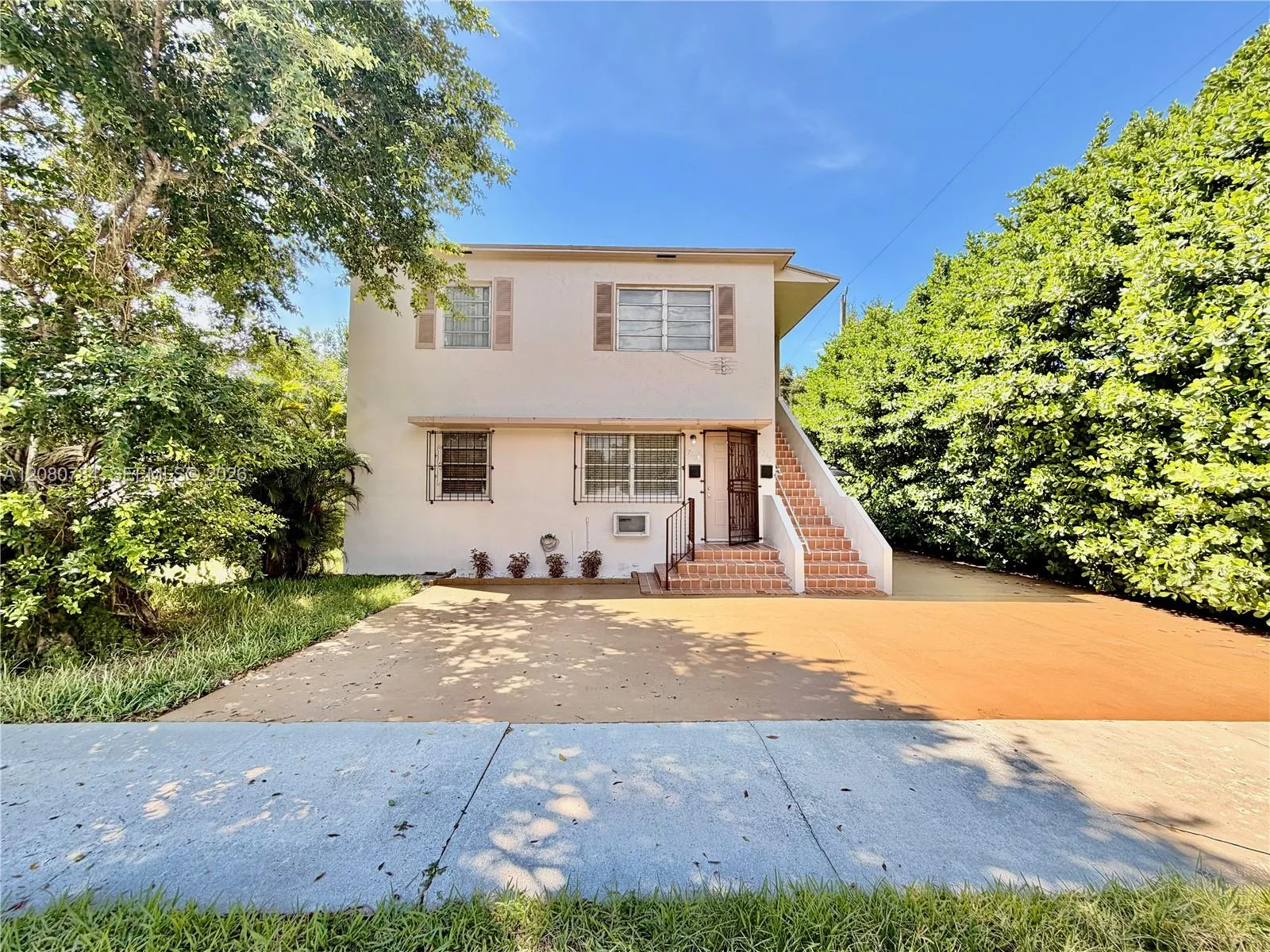 En Renta 3790 SW 27th Street 3790, Miami, FL 33134, Miami, FL 33134