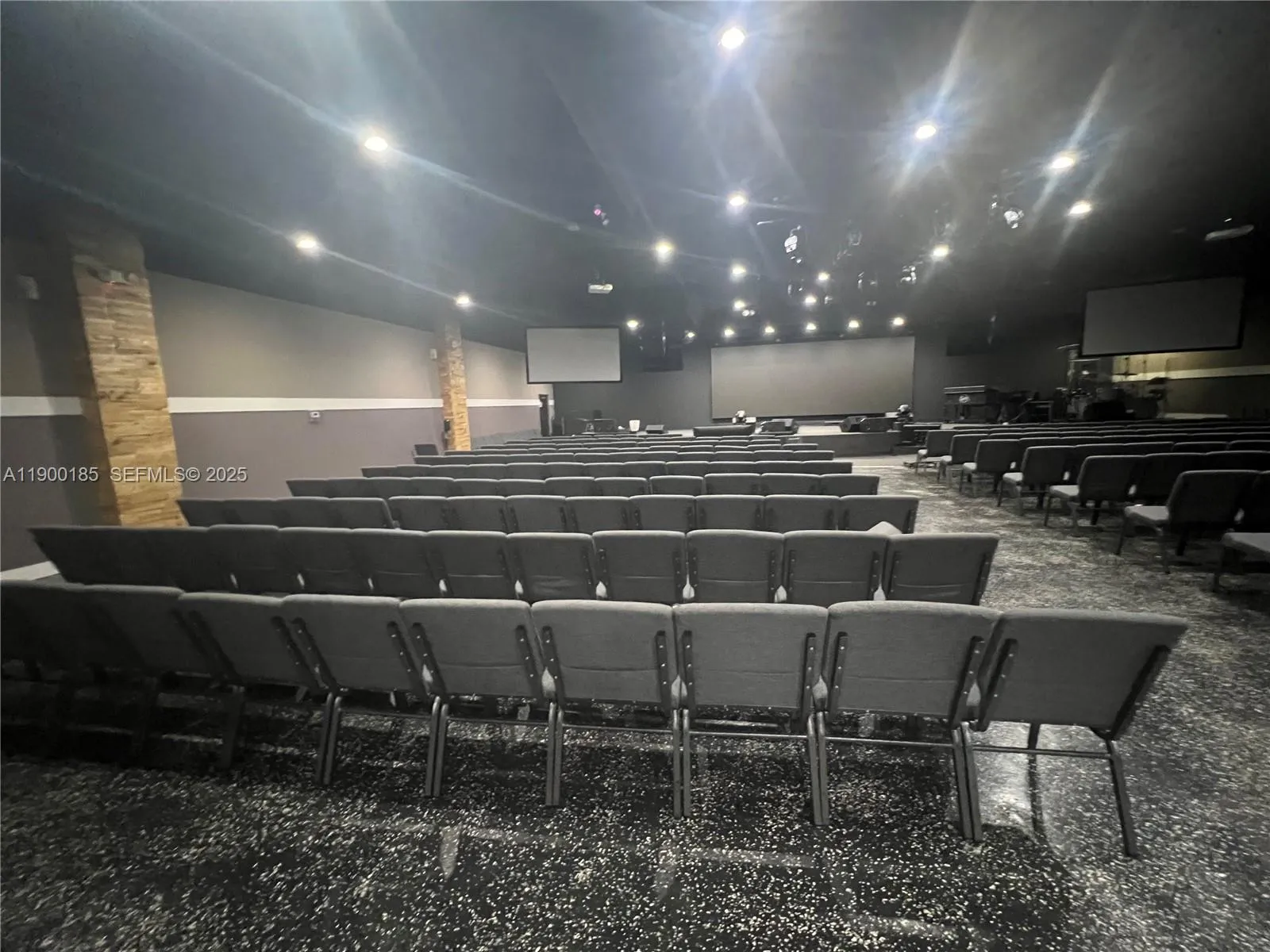 Foto de propiedad en 3800 N University Drive 3842-3846, Sunrise, FL 33351 Sunrise con MLS# 
