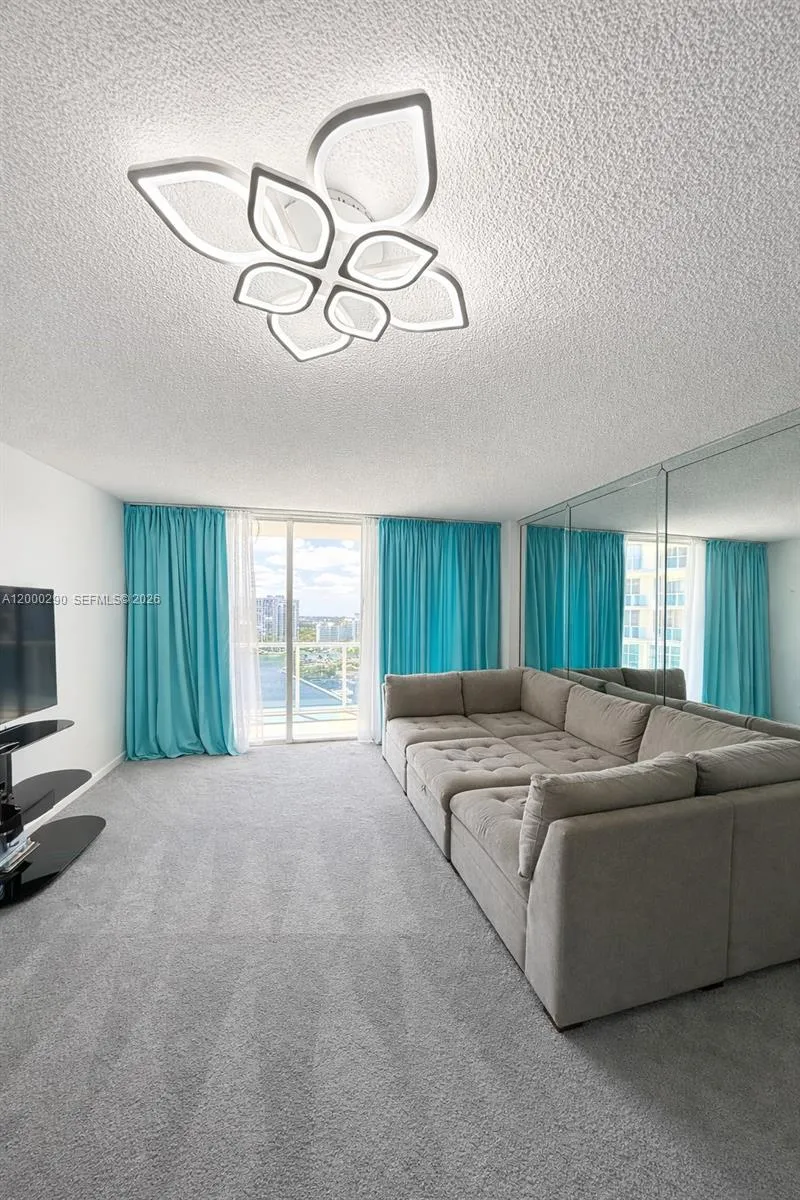 Foto de propiedad en 3800 S Ocean Drive 1623, Hollywood, FL 33019 Hollywood con MLS#