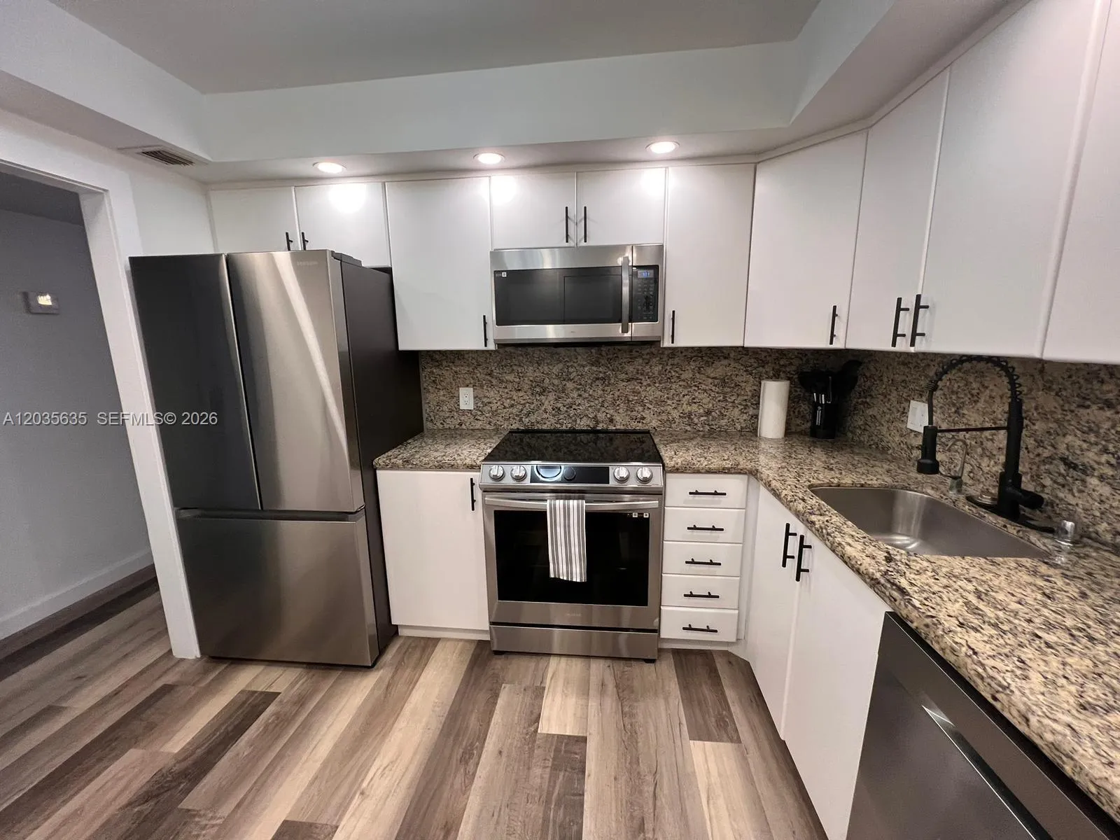 Foto de propiedad en 3800 S Ocean Drive 1808, Hollywood, FL 33019 Hollywood con MLS#