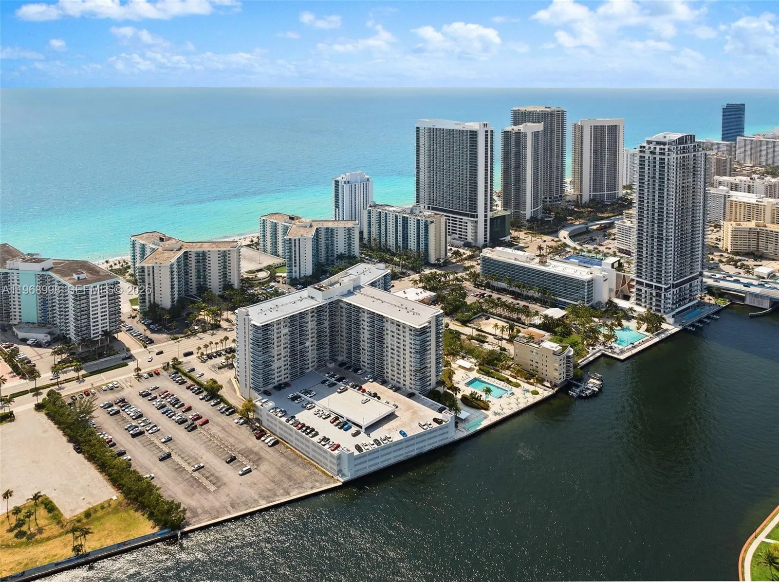 Vendido 3800 S Ocean Drive 238, Hollywood, FL 33019, Hollywood, FL 33019