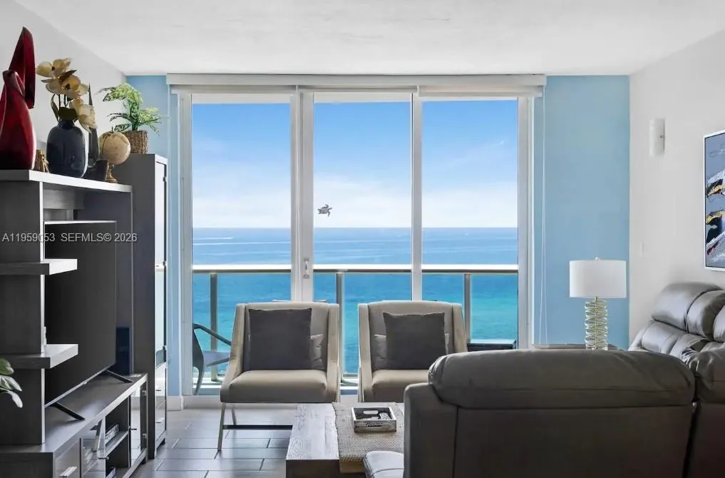 En Venta 3801 S Ocean Drive 11N, Hollywood, FL 33019, Hollywood, FL 33019