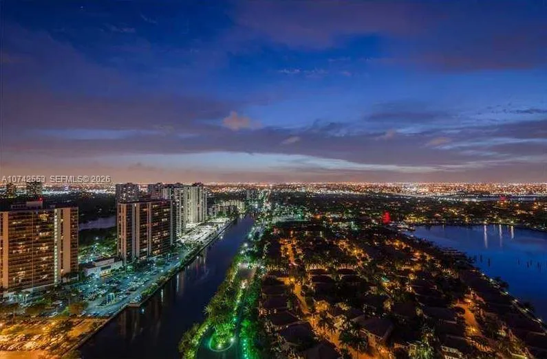 Foto de propiedad en 3802 NE 207th Street 2802, Aventura, FL 33180 Aventura con MLS#