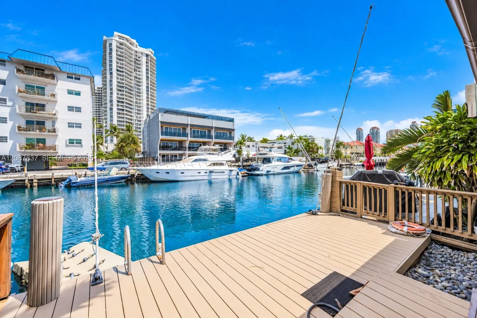 En Venta 3805 NE 170th Street A-6, North Miami Beach, FL 33160, North Miami Beach, FL 33160