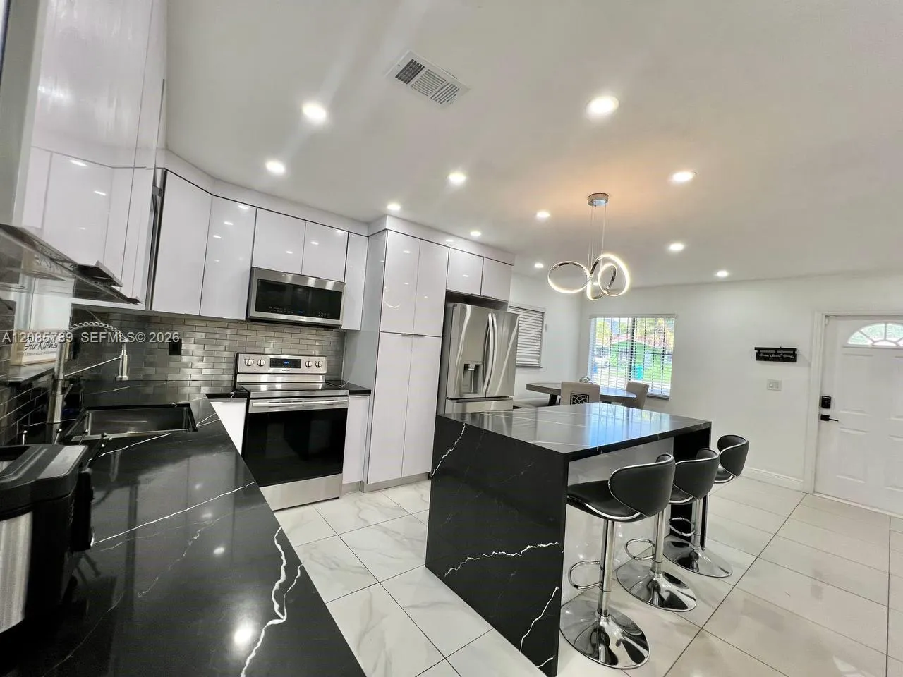 En Renta 3810 NW 197th Terrace 3810, Miami Gardens, FL 33055, Miami Gardens, FL 33055