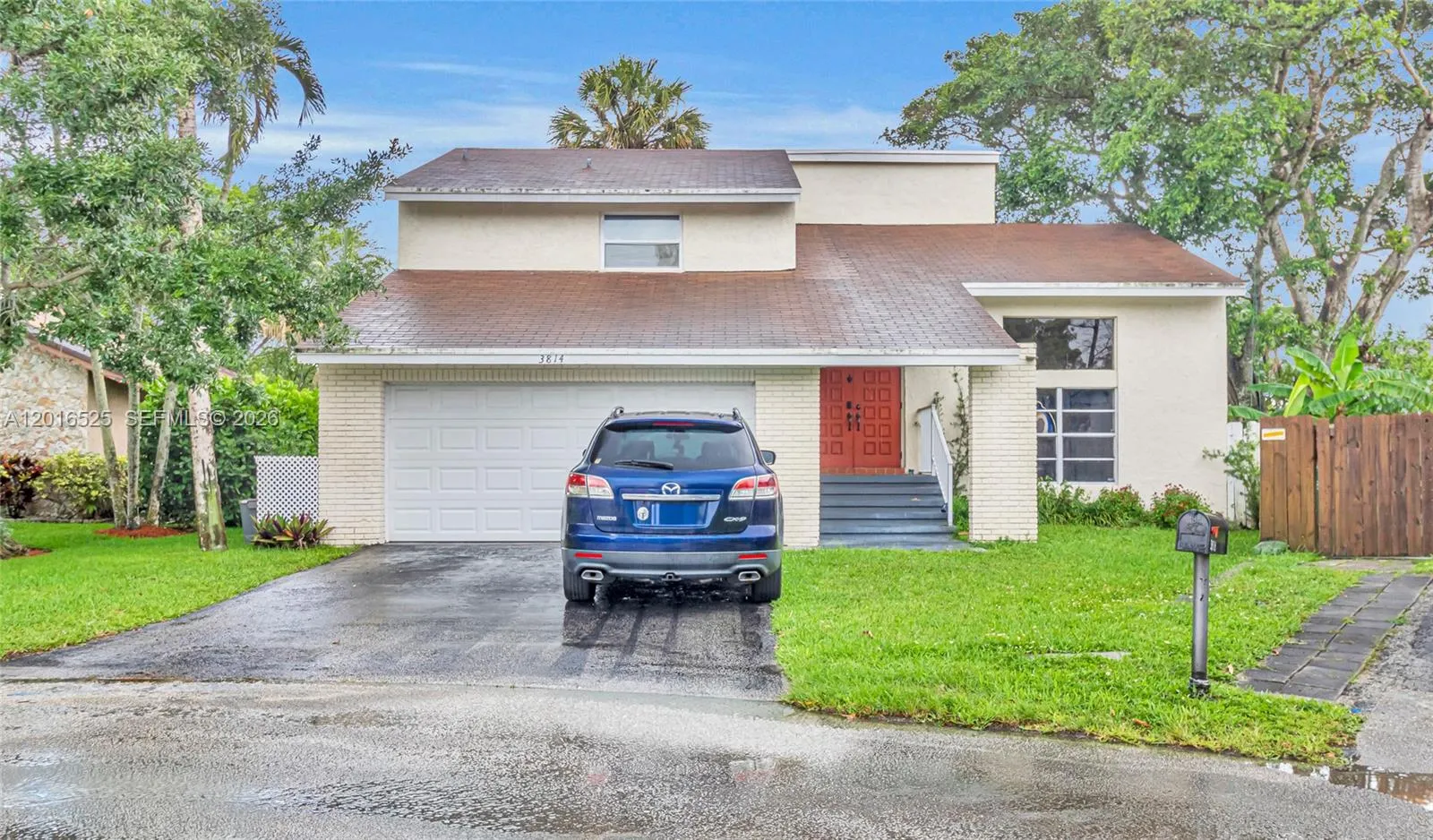 Foto de propiedad en 3814 NW 73rd Way, Coral Springs, FL 33065 Coral Springs con MLS# 