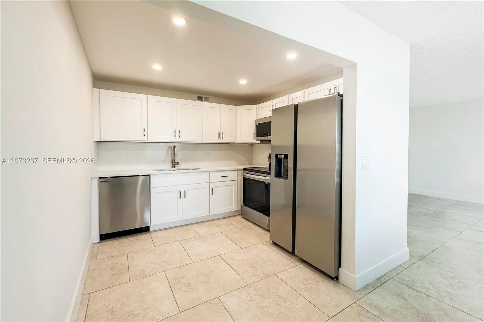 Foto de propiedad en 382 Wellington K 382, West Palm Beach, FL 33417 West Palm Beach con MLS# 