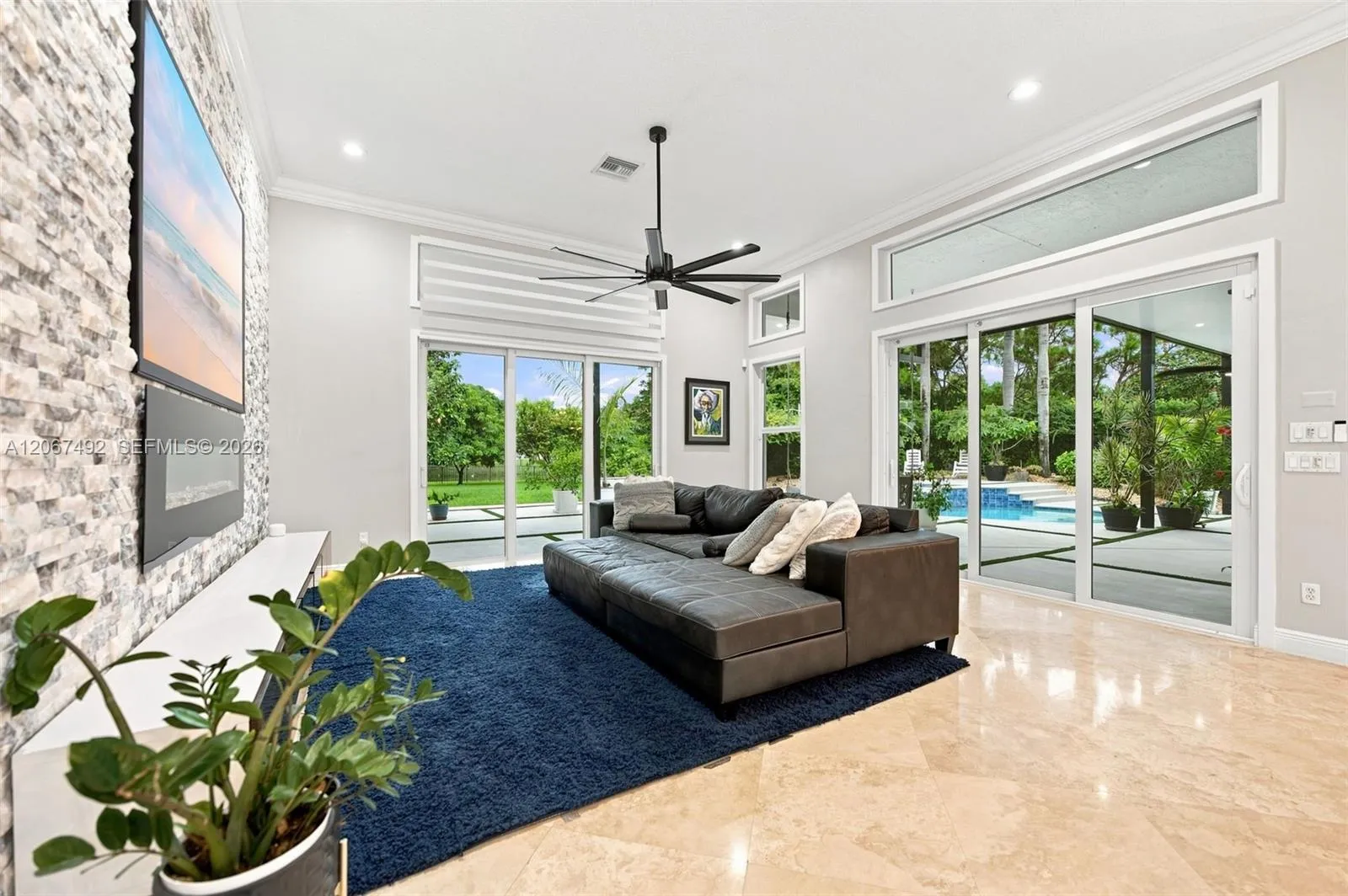 Foto de propiedad en 3829 Gulfstream Way, Davie, FL 33328 Davie con MLS# 