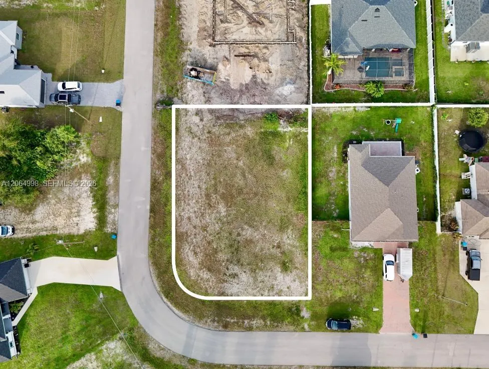 En Venta 3829 NE 23rd Avenue, Cape Coral, FL 33909, Cape Coral, FL 33909