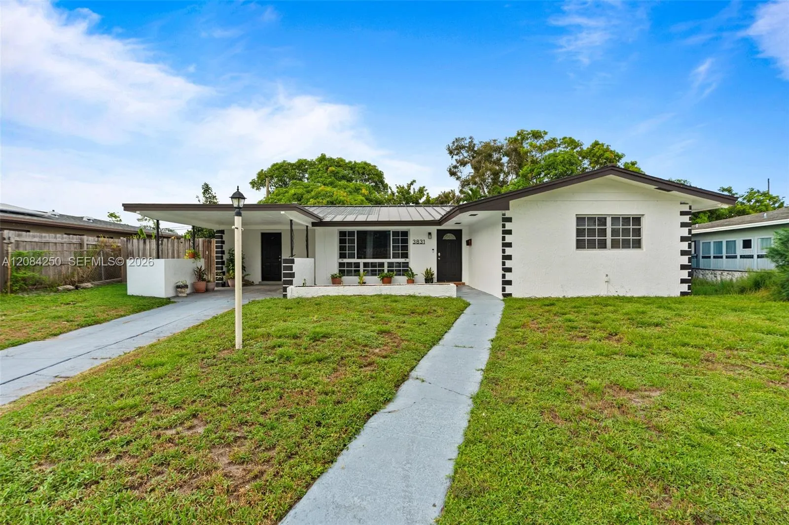 En Venta 3831 NW 6th Place, Lauderhill, FL 33311, Lauderhill, FL 33311